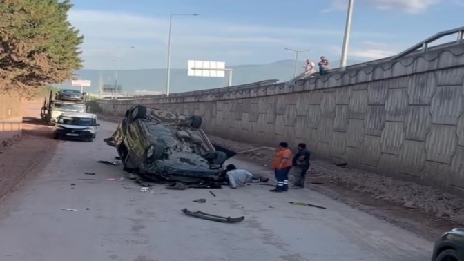 5 metre yükseklikten uçarak ters döndü