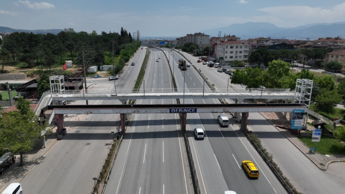 60 Evler yaya üstgeçidi tamamlanıyor