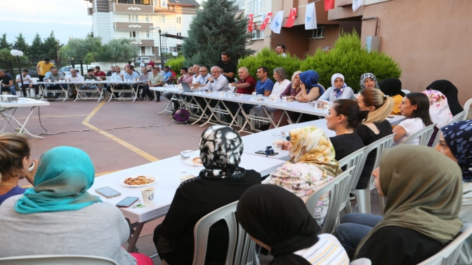 Başkan Aygün, Çınarlı Evleri’ne Konuk Oldu