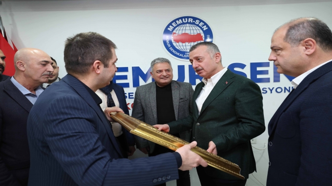 Başkan Büyükakın, Memur-Sen’e konuk oldu