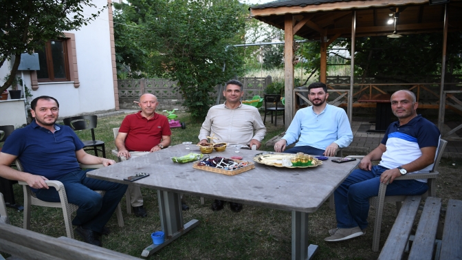 Başkan Kocamandan Hacılara Ziyaret