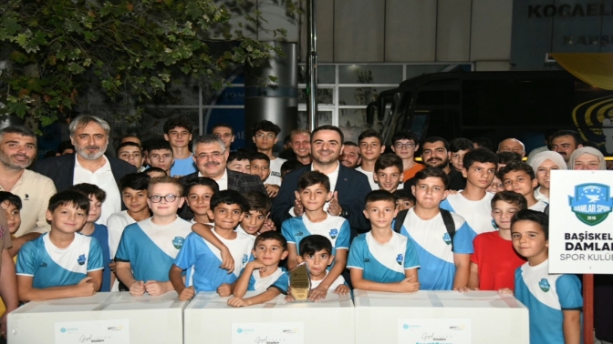 Başkan Özlü: Önümüzdeki Dönem de Spora ve Gençlere Desteğimiz Artarak Sürecek