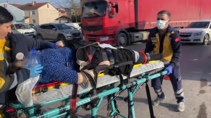 Bisikletten düşen hamile kadın ve bebeği hayatını kaybetti