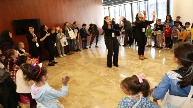 Bu festivalde kadınlar eğleniyor, çocuklar oynuyor