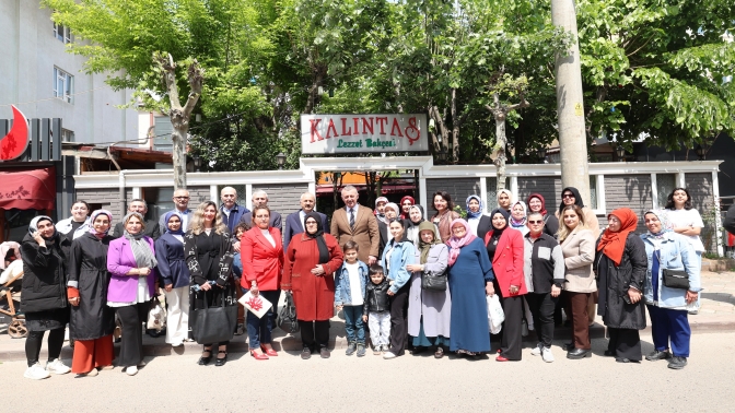 Büyükakın, Gebze’de kadın esnaflarla buluştu
