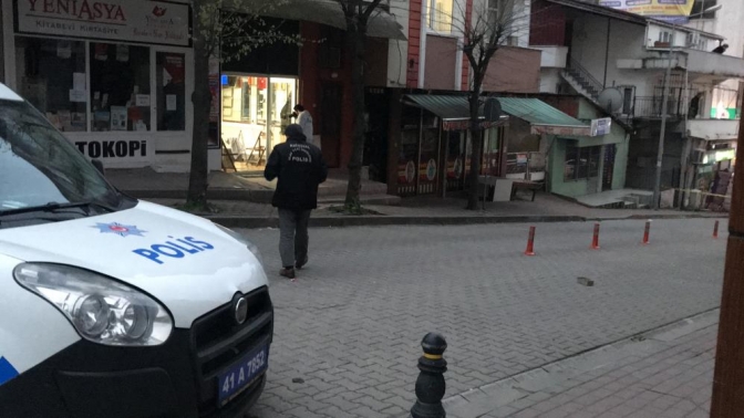 Cadde ortasında korkunç cinayet: Berbere iş yerinin önünde defalarca ateş ettiler