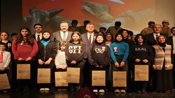 Çanakkale Zaferi Şehitleri Gölcükte Törenlerle Anıldı