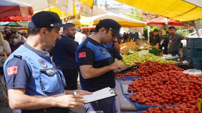 Çayırova Zabıtasından Pazar Denetimi