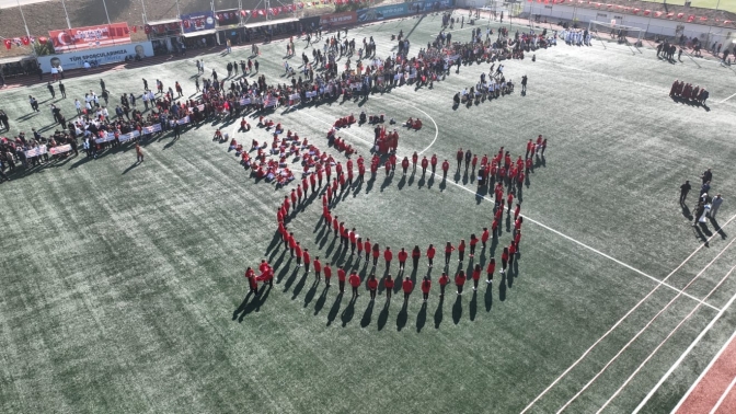 Derince’de 29 Ekim Coşkuyla Kutlandı