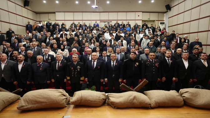 Derince’de Çanakkale Ruhuyla Törenler Düzenlendi