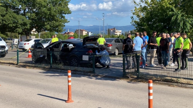Dur ihtarına uymayınca kovalamaca hastanede bitti: 1 yaralı, 2 gözaltı