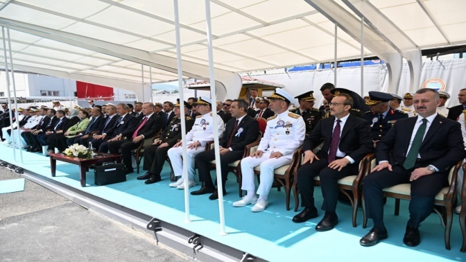 Erdoğan, Hızırreis Denizaltısı‘nın havuza çekme törenine katıldı