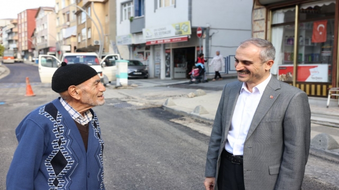 Gaziler Caddesi’nin asfaltı yenileniyor