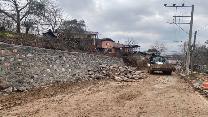 Gölcük Hamidiye Okyar Caddesi genişletiliyor