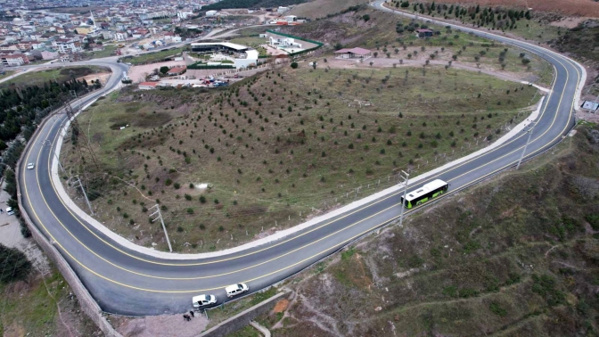 İlimtepe yoluna uzun ömürlü asfalt ve sarı yol çizgisi