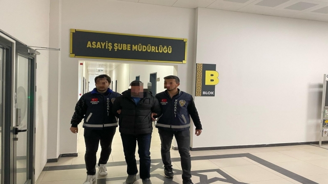 İş yerinden 41 bin TLlik ürün çalan şüpheli kıskıvrak yakalandı