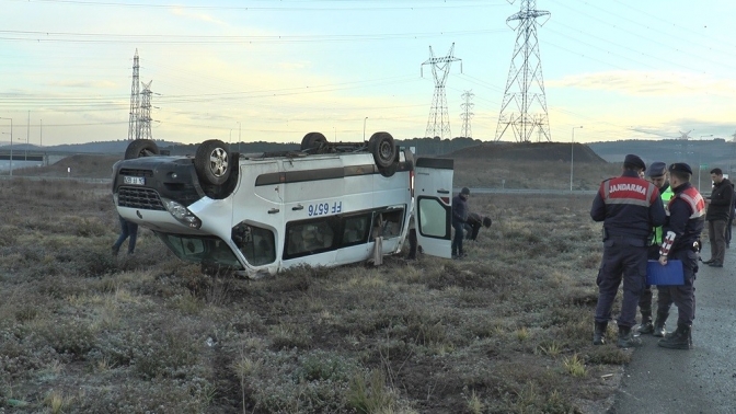 İşçi servisi takla attı: 9 yaralı