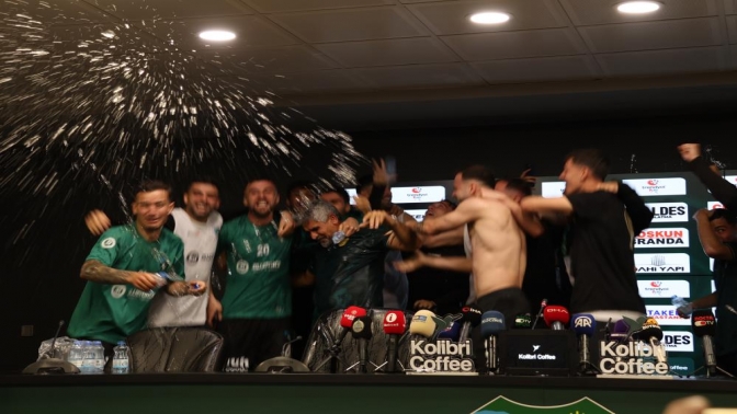 İsmet Taşdemir, Kocaelispor'a veda etti