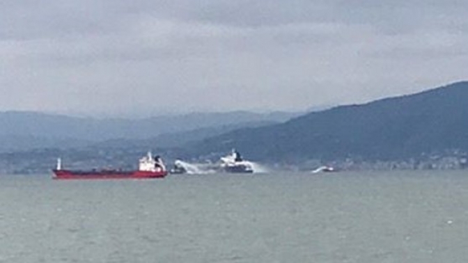 İzmit Körfezinde tanker gemisinde çıkan yangın korkuttu