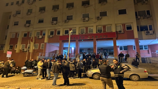 İzmit’teki eylemlerde gözaltına alınan 4 kişi tutuklandı