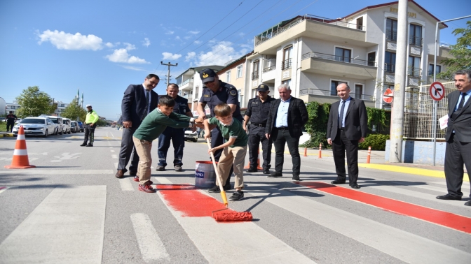 Kartepe’de Yayalar Kırmızı Çizgimiz