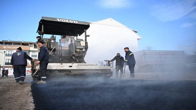 Kartepe İstasyon Mahallesi’nde 280 Ton Asfalt