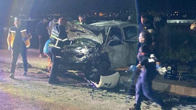 Kocaeli’de iki otomobil kafa kafaya çarpıştı: 5 yaralı