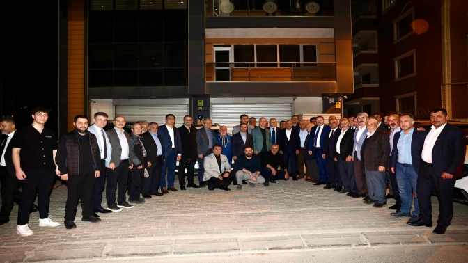 Kocaeli Gümüşhaneliler Vakfı’nda Kenan Öge güven tazeledi
