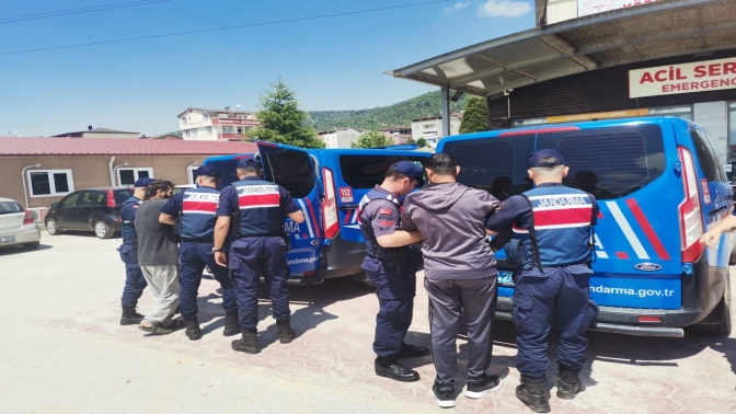Kocaelide DEAŞ operasyonu; 8 gözaltı