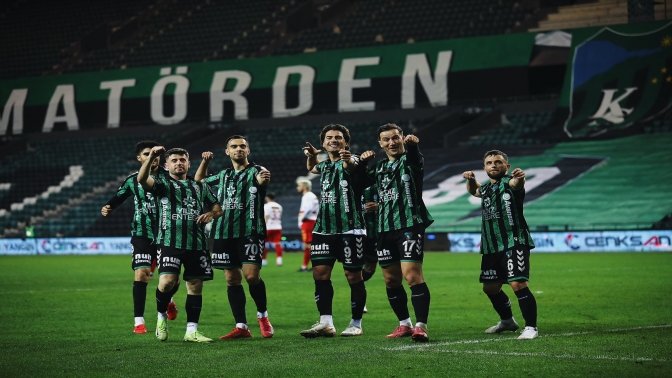 Kocaelispordan Tarihi Galibiyet!