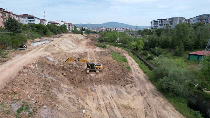 Körfez Kaşkaldere’de kavşak ve bağlantı yolları yapılıyor