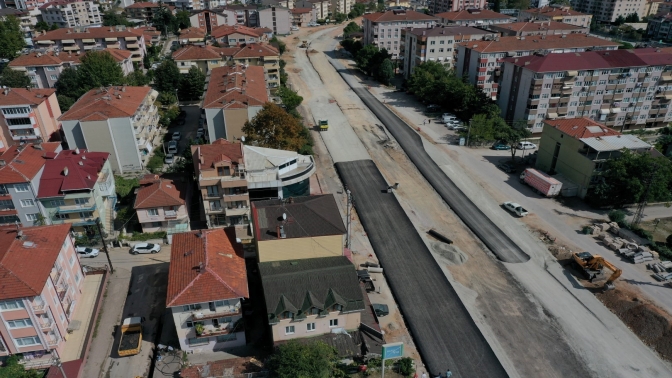 Kuruçeşme Tramvay Hattında yan yollar asfaltlandı