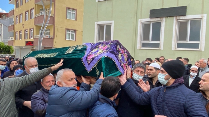 Menenjitten hayatını kaybeden İremin babası konuştu