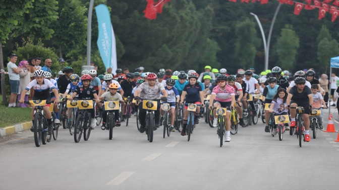 Minik ve genç pedallar Sekapark’ta çevrildi