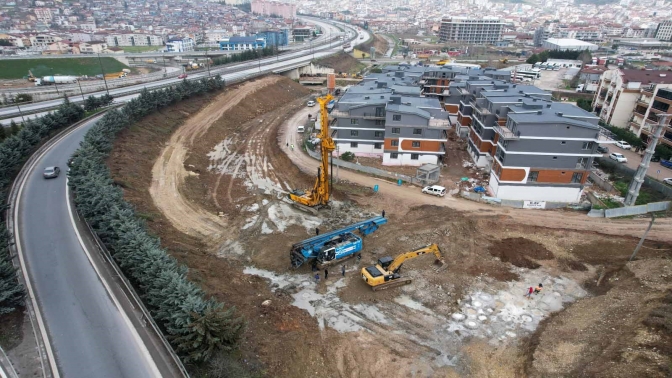 Solaklar Köprülü Kavşak Projesi’nde ilk kazma vuruldu