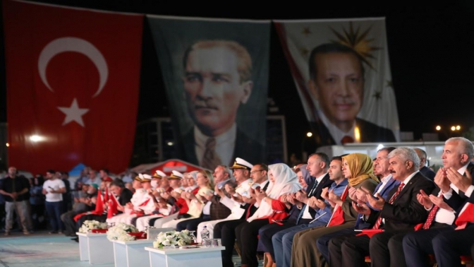 Temmuzdan Sonsuza: Darbeye, darbecilere geçit yok