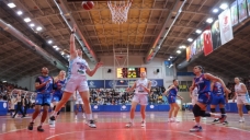 İzmit Belediyespor ilk maçta mağlup oldu 71-72