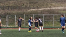 Körfezli kızlar komşuyu gol yağmuruna tuttular