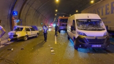 Kuzey Marmara Otoyolu'nda arızalanan otomobile tır çarptı