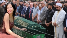 Motosiklet tutkunu genç kadın, son yolculuğuna uğurlandı