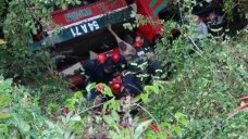 Orman İşletme arazözü 30 metrelik uçurumdan uçtu: 1 ölü, 3 yaralı