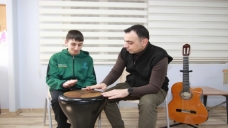 Özel birey Ahmet, Adalet Bakanlığı’nda memur oldu