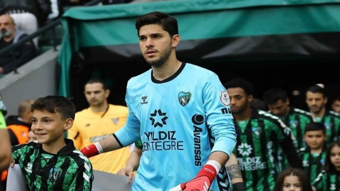 Kocaelispor, kaleci Batuhan Şen'in opsiyonunu kullanmadı