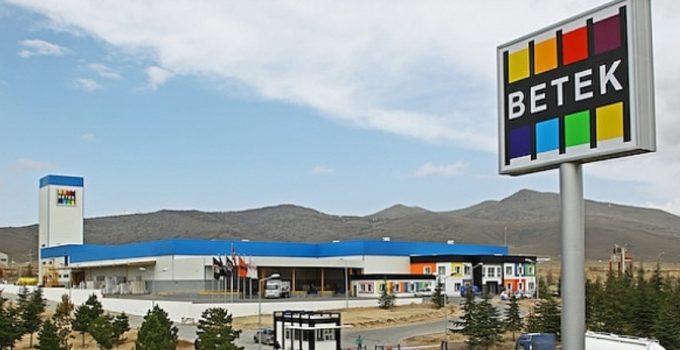 Betek Filli Boya’da Tarihi Sözleşme: İşçilere Yüzde 85 Zam