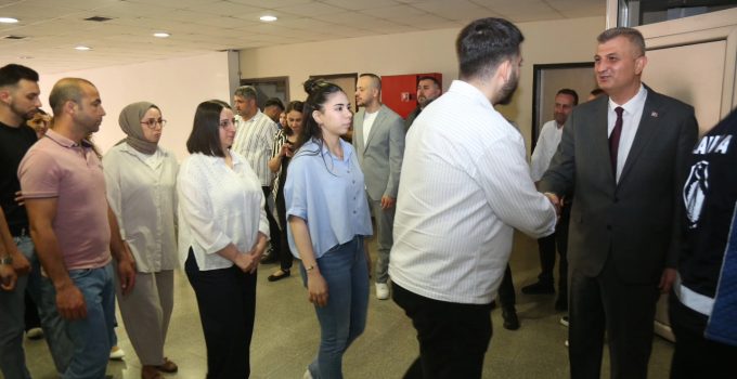 Başkan Sezer, Belediye Personeli ile Bayramlaştı