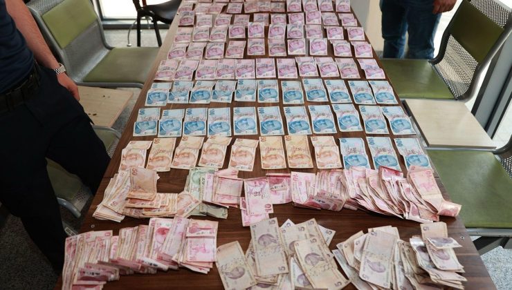 Gebze’de Dilencinin Üzerinden 20 Bin 575 TL Çıktı