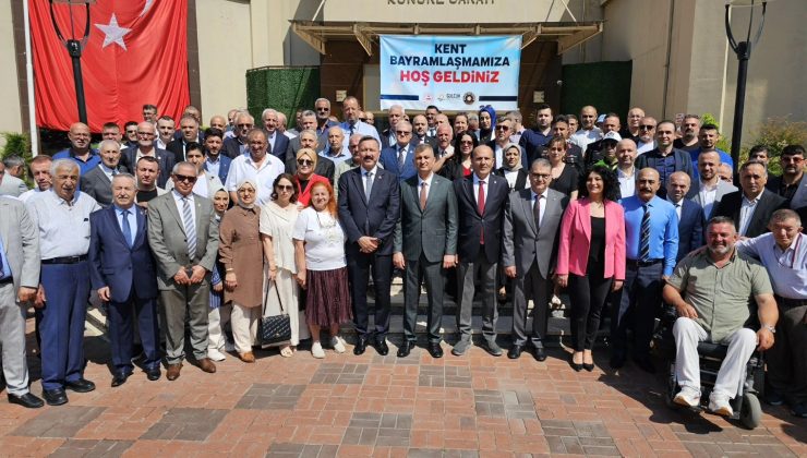 Gölcük’te Kent Bayramlaşmasıyla Bayram Coşkusu Yaşandı
