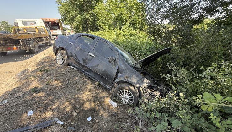 Bariyerlere çarpan otomobile tanker çarptı: 7 yaralı