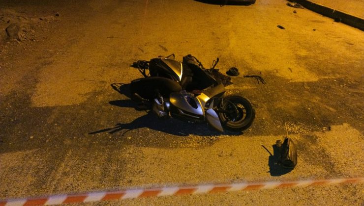 Otomobille çarpışan motosikletin sürücüsü hayatını kaybetti