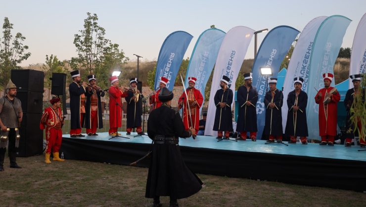 Derince Sağlıklı Yaşam Parkı’nda müzik dolu akşam